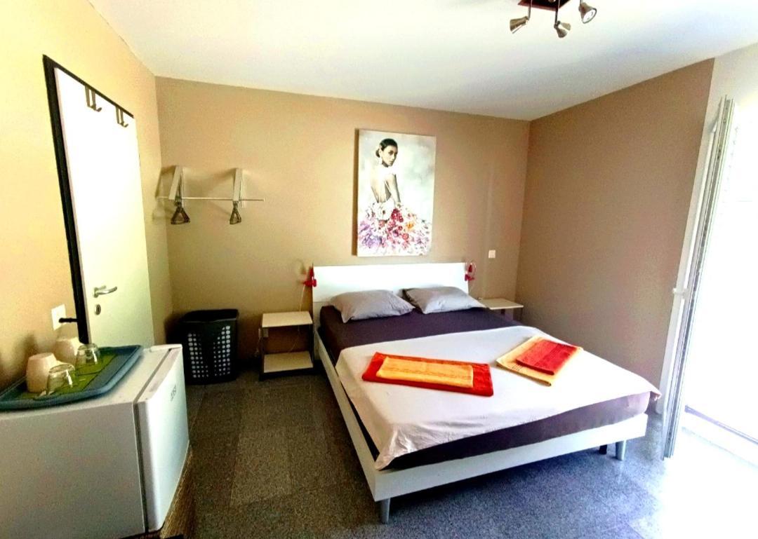 33 Hotell Cadenazzo Eksteriør bilde